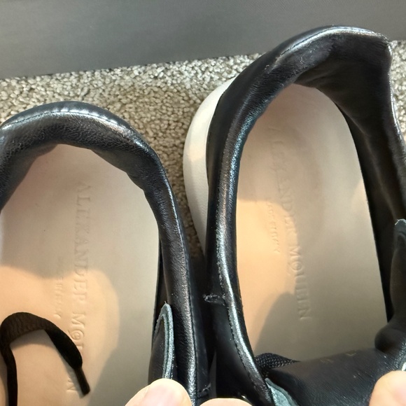 Alexander McQueen Women's Oversized Sneaker in Black 37 / 7 - Picture 7 of 12